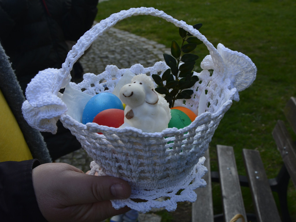 Święcenie pokarmów w Grębocicach