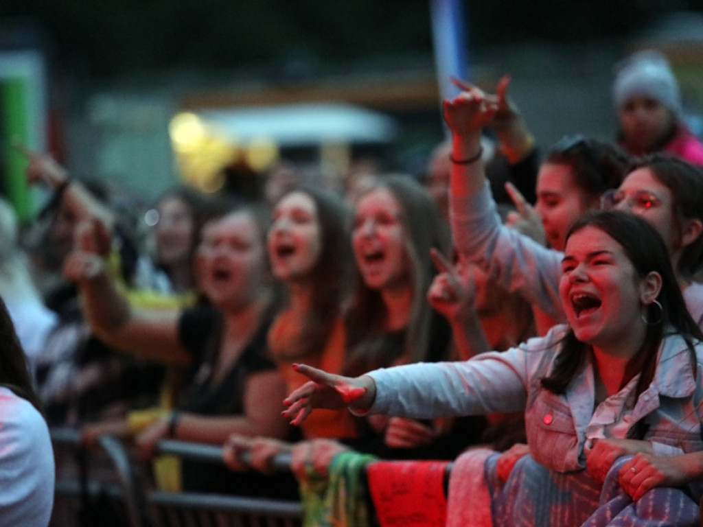 Tłumy pod sceną! Kwiatkowski do fanów: Dziękuję za poświęcenie, doceniam to! [ZDJĘCIA]