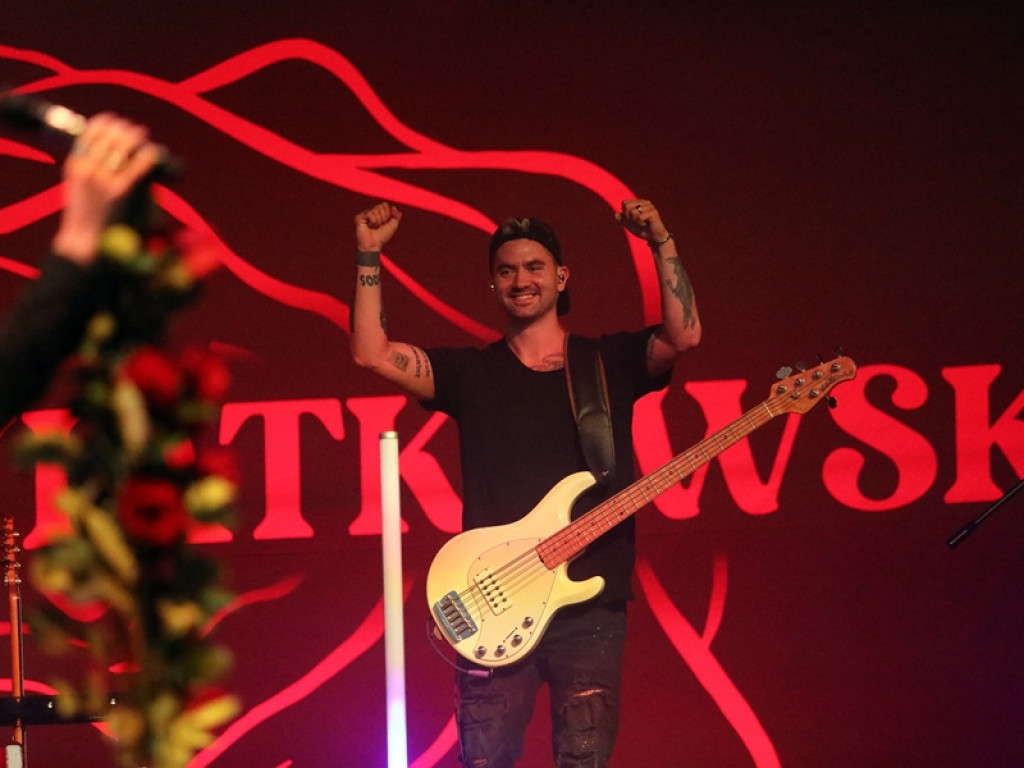 Tłumy pod sceną! Kwiatkowski do fanów: Dziękuję za poświęcenie, doceniam to! [ZDJĘCIA]