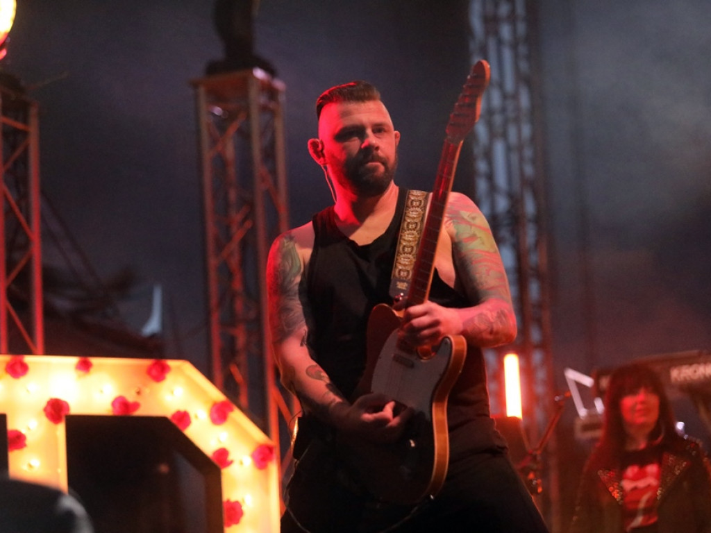 Tłumy pod sceną! Kwiatkowski do fanów: Dziękuję za poświęcenie, doceniam to! [ZDJĘCIA]