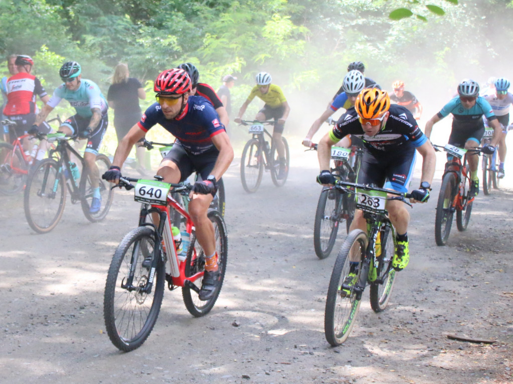 Górscy kolarze na trasie