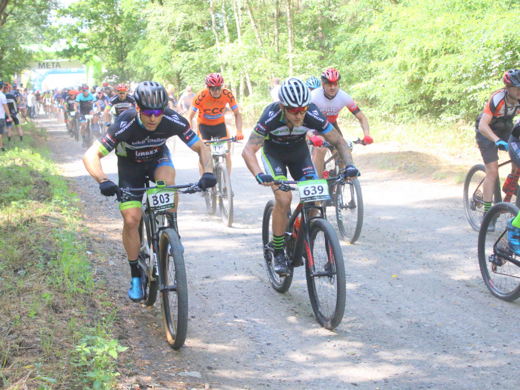 Górscy kolarze na trasie