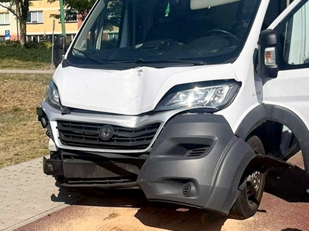 Dwa zderzenia na jednej drodze