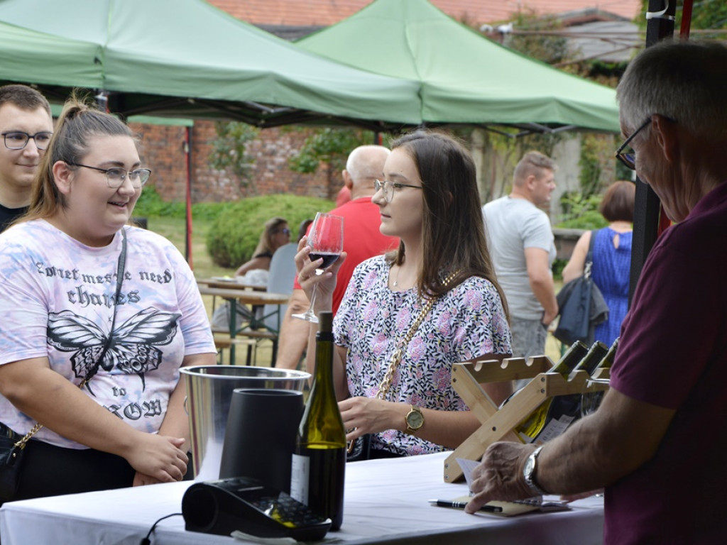 Winiarze z regionu chcą zmienić kulturę picia alkoholu [FOTO]