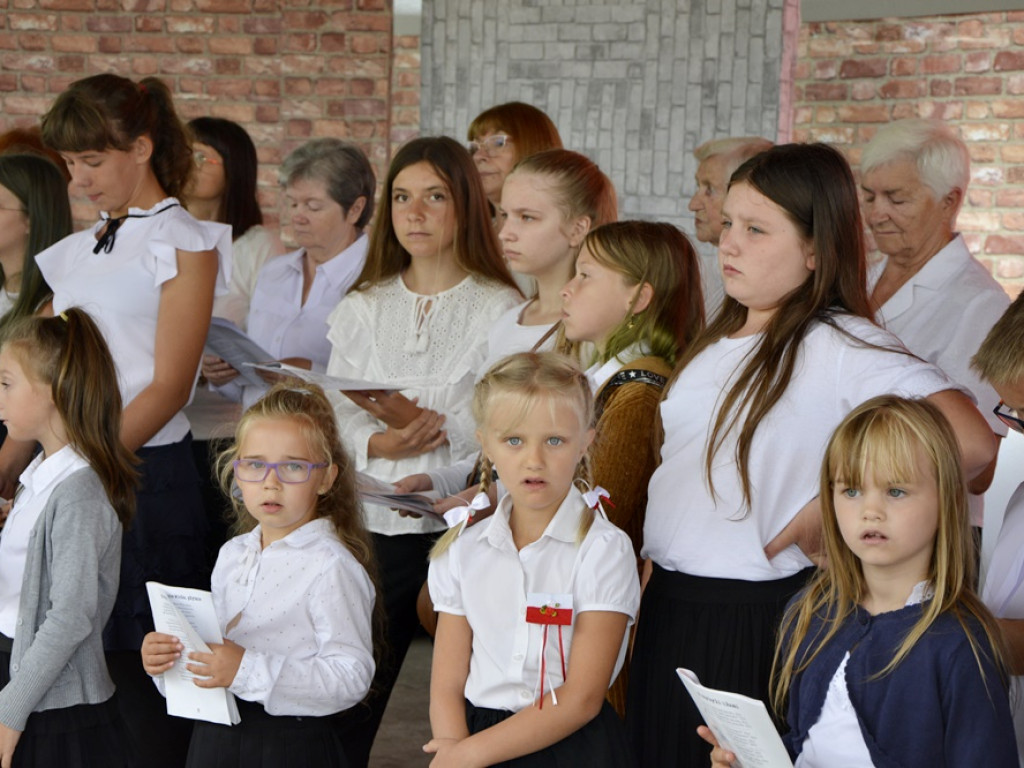 Pamiętamy, więc śpiewamy. Koncert w amfiteatrze [Zdjęcia]