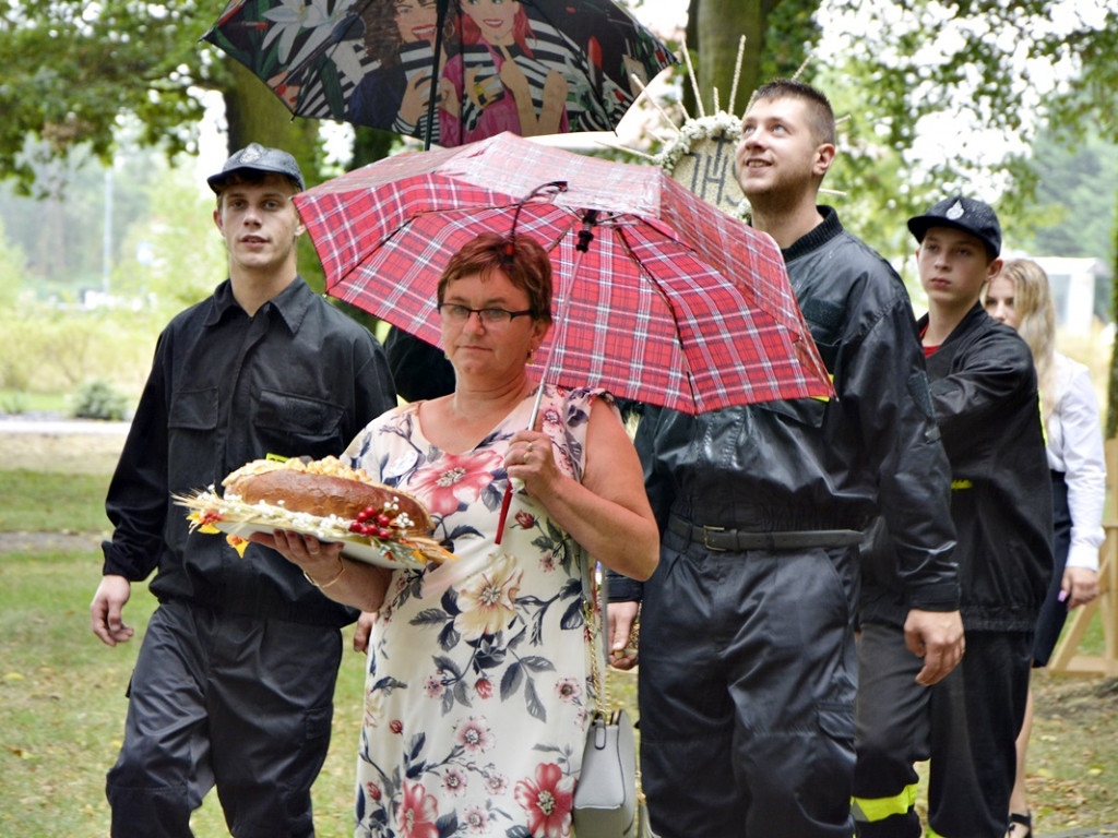 Dożynki w Radwanicach [Zdjęcia]