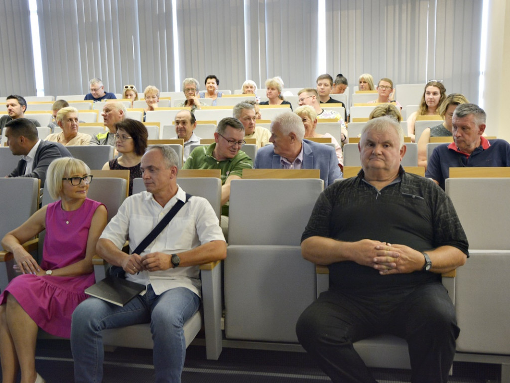 Głos mieszkańców w sprawie kolei aglomeracyjnej w Polkowicach