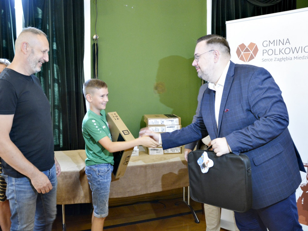 Pierwsze komputery już rozdane. Granty PPGR [Zdjęcia]