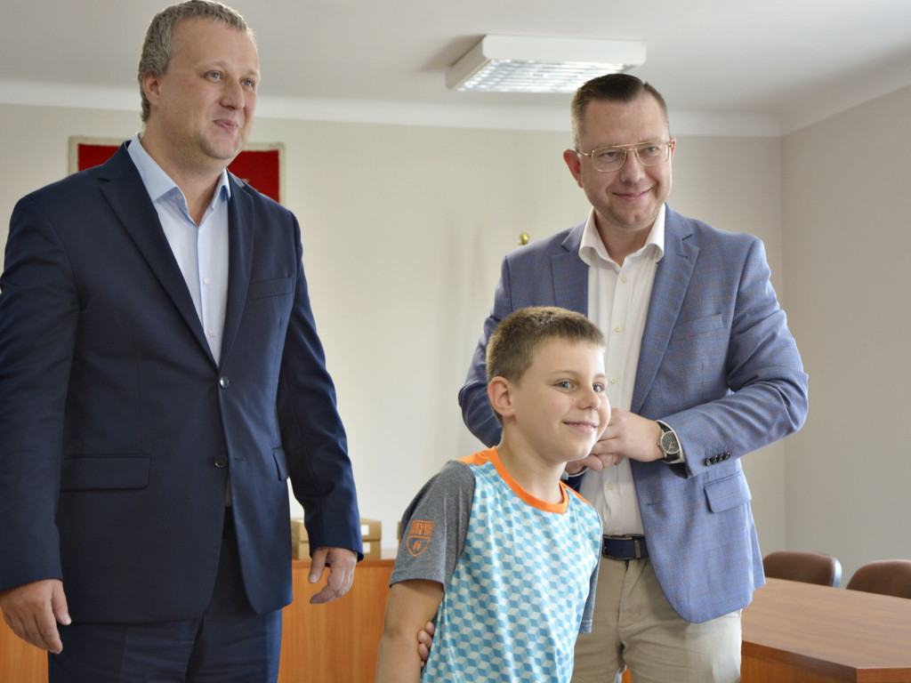 Młodzież z Przemkowa z nowymi komputerami [Zdjęcia]