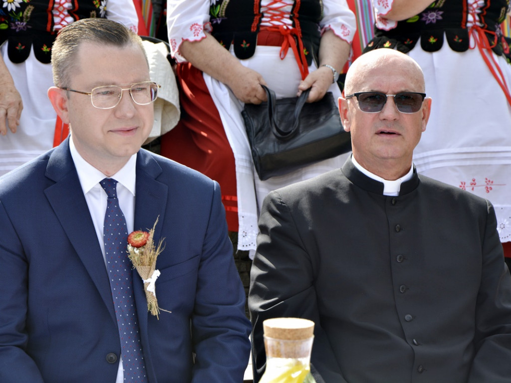 Dożynki powiatowe w Grodowcu [Zdjęcia]