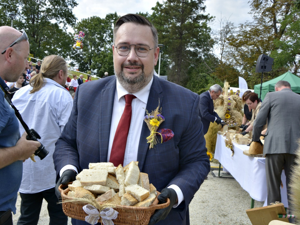 Dożynki powiatowe w Grodowcu [Zdjęcia]