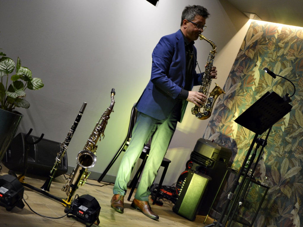 Muzyka przy kawie. Koncert w Salonie [Zdjęcia]