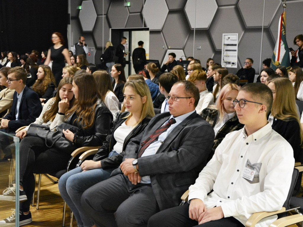 Były wagary i próby muzyczne o 5 rano... Jubileusz szkoły [Zdjęcia]