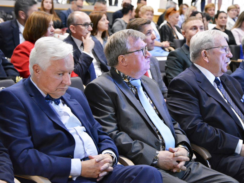 Były wagary i próby muzyczne o 5 rano... Jubileusz szkoły [Zdjęcia]