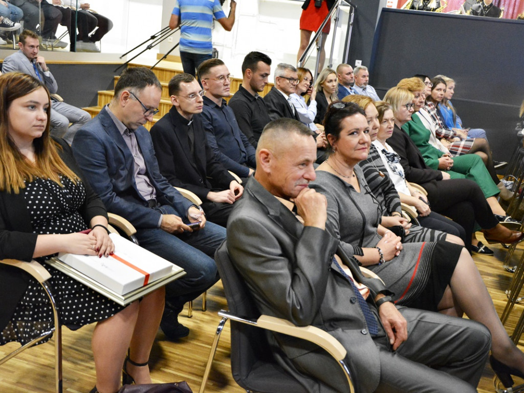 Były wagary i próby muzyczne o 5 rano... Jubileusz szkoły [Zdjęcia]