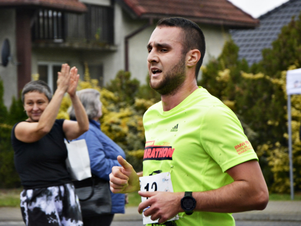 XIII Bieg Papieski w Radwanicach. Wystartowali dla Krzysztofa [Zdjęcia]