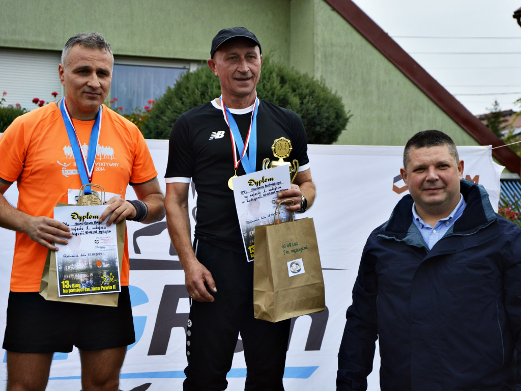 XIII Bieg Papieski w Radwanicach. Wystartowali dla Krzysztofa [Zdjęcia]