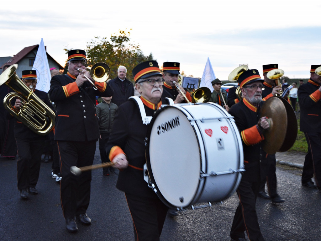 Wielka biesiada w Kłobuczynie. To z okazji 800-lecia [Zdjęcia]