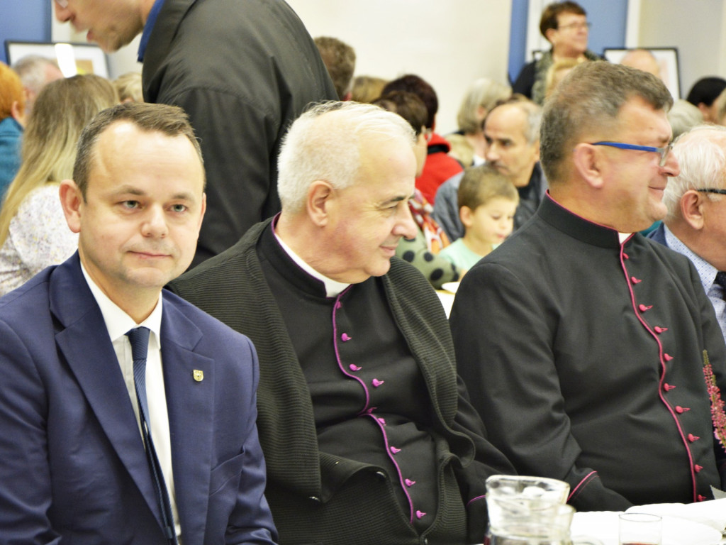 Wielka biesiada w Kłobuczynie. To z okazji 800-lecia [Zdjęcia]