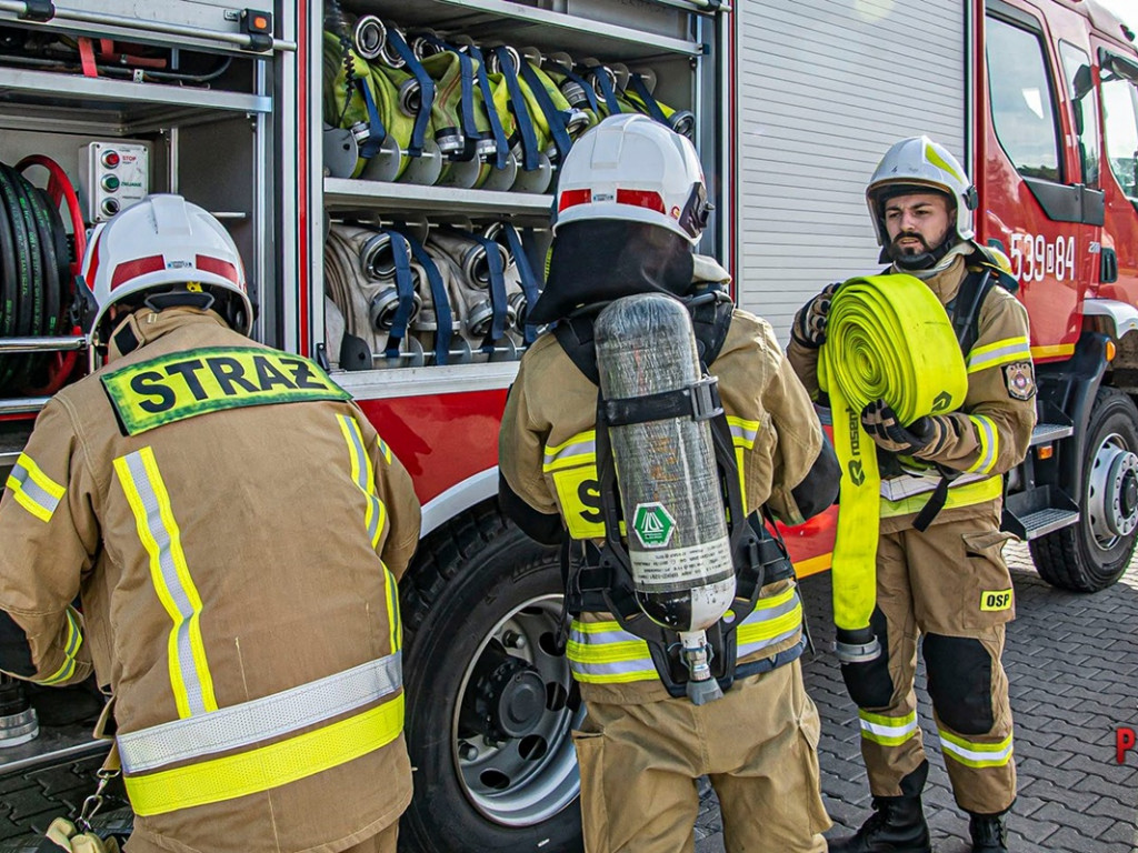 Pożar, wypadek... Strażacy ćwiczyli w CCC [Zdjęcia]
