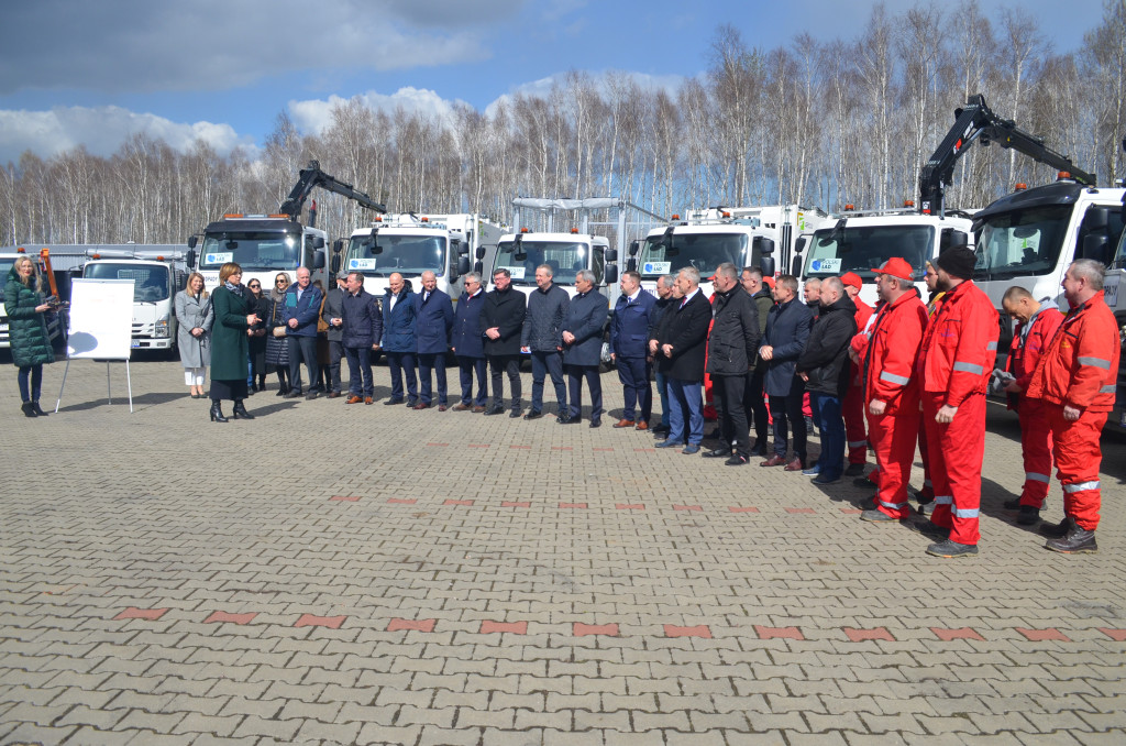 Nowe śmieciarki dla Gaworzyc