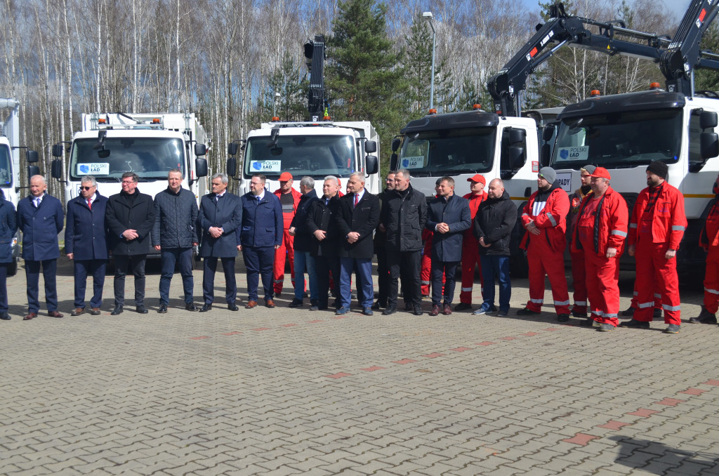 Nowe śmieciarki dla Gaworzyc