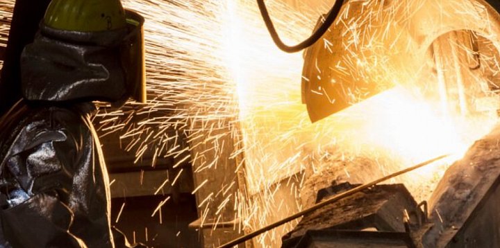 Wzrost przychodów i stabilna produkcja miedzi. KGHM pod-27394