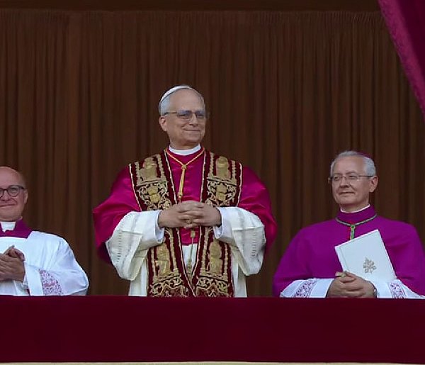 Nowy papież ukazał się światu. Takie przyjął imię!-33768