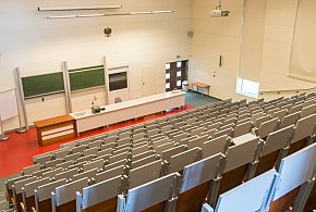 Uczelnie przeżywają oblężenie. Ten kierunek przyciąga tłumy-34908